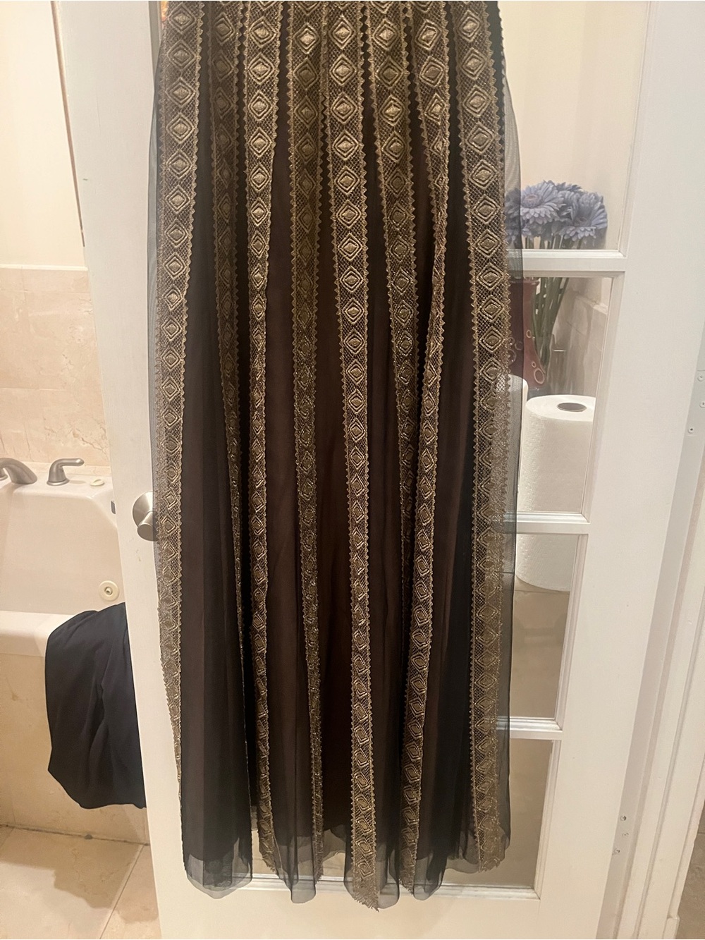 GORGEOUS BCBGMaxaria gown - Picture 9 of 12